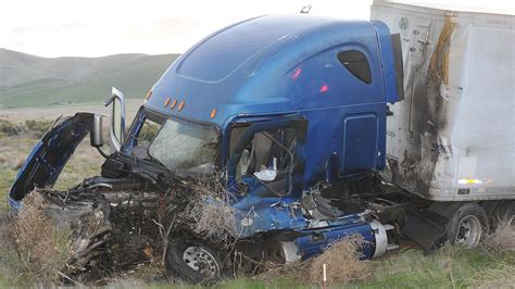 Santa Clara man killed in crash with tractor on Highway 152